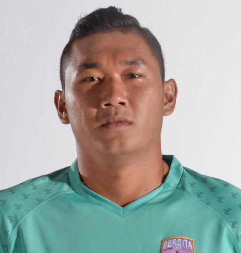 https://img.yizhaoyimu.cn/img/football/player/aec60f79f7934a4e4395122a3be8ea76.jpeg